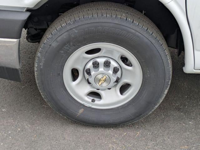 2026 Chevrolet Express Cutaway 3500 3500 Van 139"