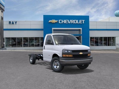 2026 Chevrolet Express Cutaway 3500 3500 Van 139"
