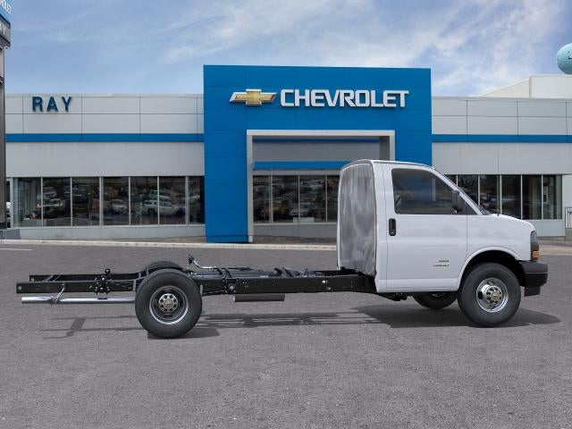 2026 Chevrolet Express Cutaway 3500 3500 Van 159"