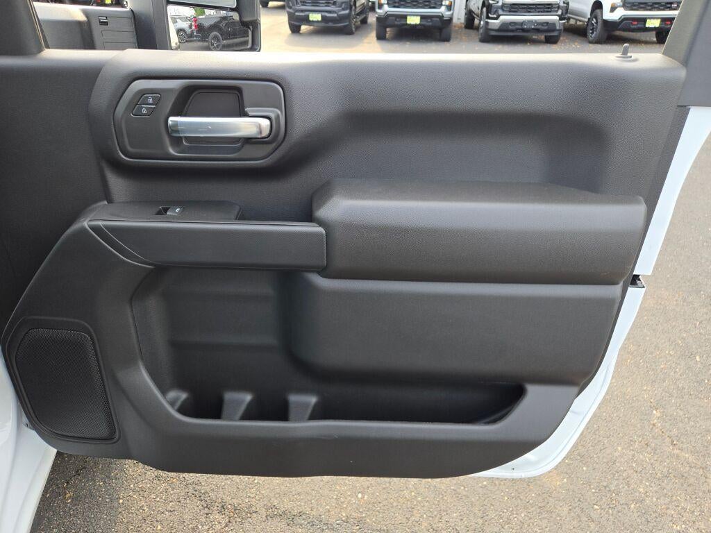 2026 Chevrolet Silverado 3500 HD Chassis Cab 4WD Reg Cab 171" WB, 84.5" CA Work Truck