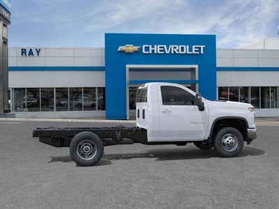 2025 Chevrolet Silverado 3500 HD Chassis Cab 4WD Reg Cab 146" WB, 60" CA Work Truck