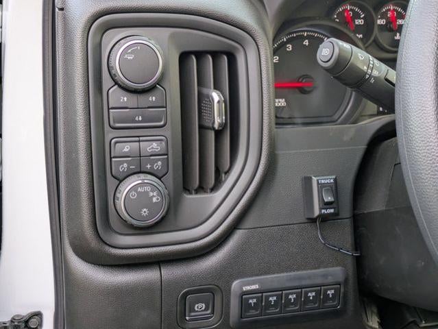 2025 Chevrolet Silverado 3500 HD Chassis Cab 4WD Reg Cab 171" WB, 84.5" CA Work Truck