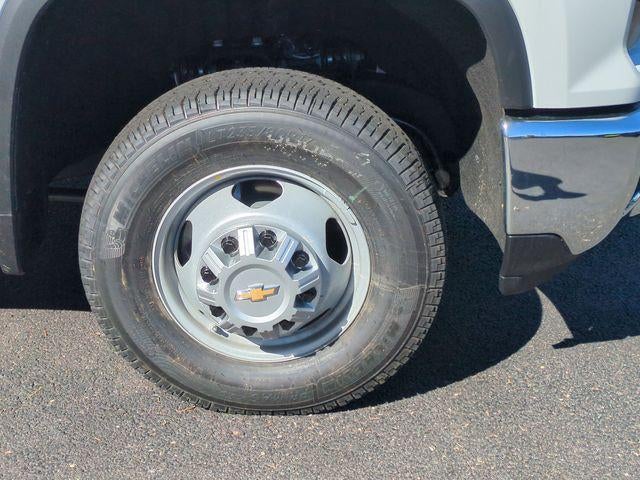 2026 Chevrolet Silverado 3500 HD Chassis Cab 4WD Reg Cab 171" WB, 84.5" CA Work Truck