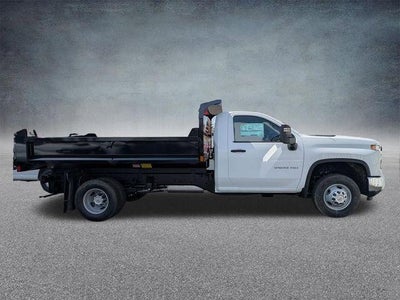 2026 Chevrolet Silverado 3500 HD Chassis Cab 4WD Reg Cab 171" WB, 84.5" CA Work Truck