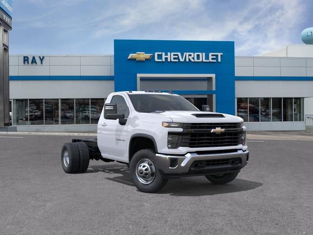 2026 Chevrolet Silverado HD's photo