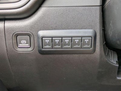 2025 Chevrolet Silverado 3500 HD Chassis Cab 4WD Reg Cab 171" WB, 84.5" CA Work Truck