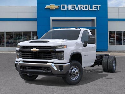 2025 Chevrolet Silverado 3500 HD Chassis Cab 4WD Reg Cab 171" WB, 84.5" CA Work Truck
