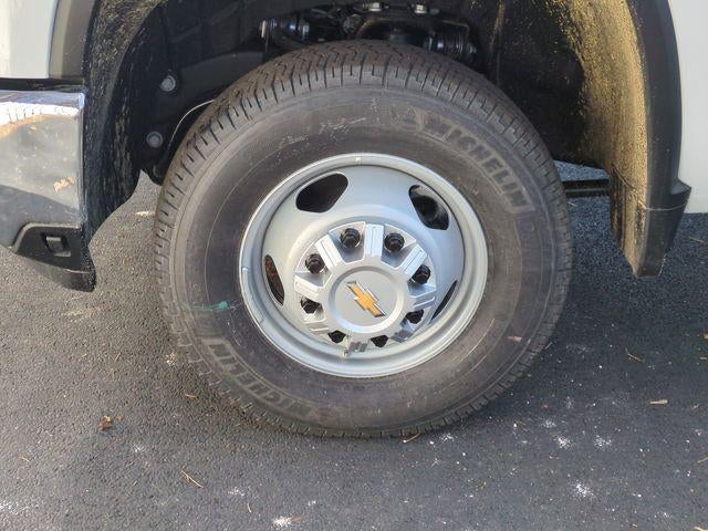2026 Chevrolet Silverado 3500 HD Chassis Cab 4WD Crew Cab 177" WB, 60" CA Work Truck