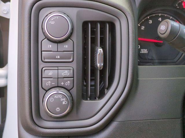 2026 Chevrolet Silverado 3500 HD Chassis Cab 4WD Crew Cab 177" WB, 60" CA Work Truck