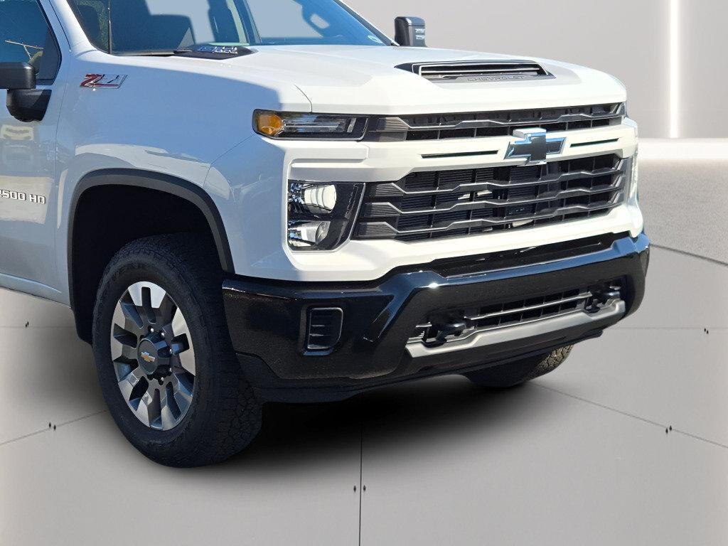 2026 Chevrolet Silverado 2500 HD Crew Cab Standard Box 4-Wheel Drive Custom