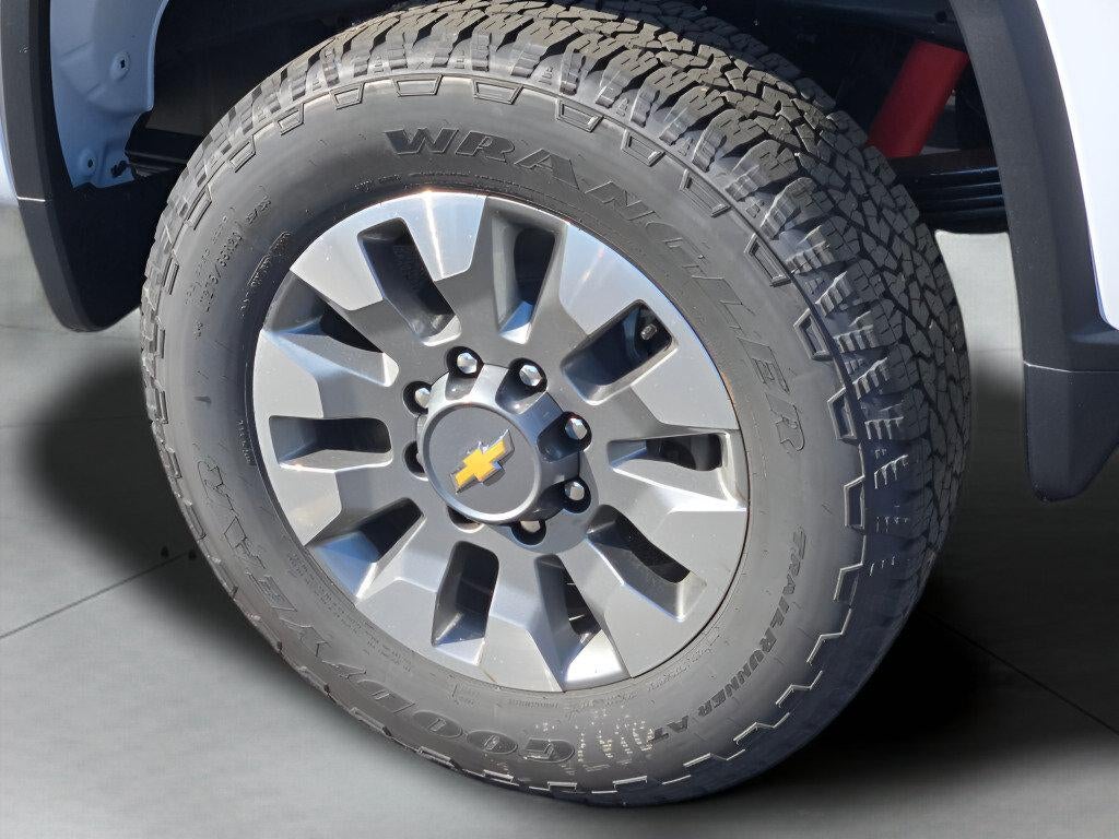2026 Chevrolet Silverado 2500 HD Crew Cab Standard Box 4-Wheel Drive Custom
