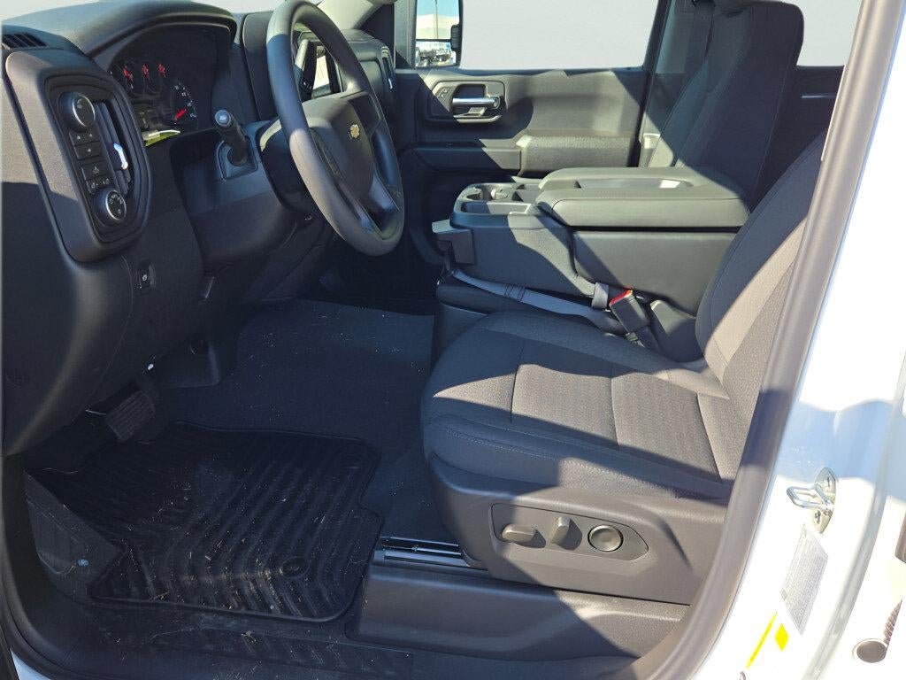 2026 Chevrolet Silverado 2500 HD Crew Cab Standard Box 4-Wheel Drive Custom