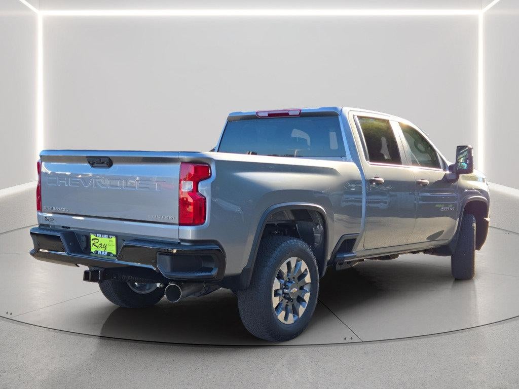 2026 Chevrolet Silverado 2500 HD Crew Cab Standard Box 4-Wheel Drive Custom