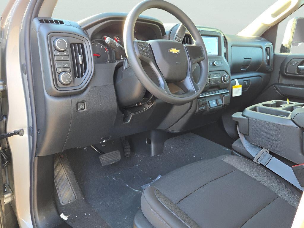 2026 Chevrolet Silverado 2500 HD Crew Cab Standard Box 4-Wheel Drive Custom