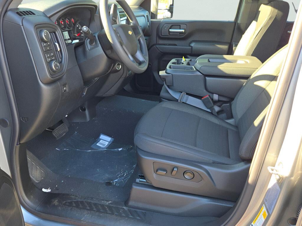 2026 Chevrolet Silverado 2500 HD Crew Cab Standard Box 4-Wheel Drive Custom