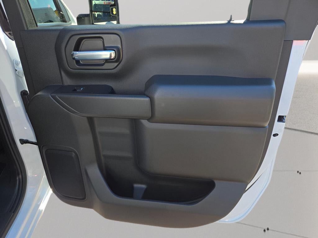 2026 Chevrolet Silverado 2500 HD Crew Cab Standard Box 4-Wheel Drive Custom