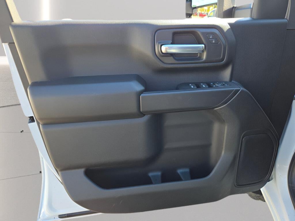 2026 Chevrolet Silverado 2500 HD Crew Cab Standard Box 4-Wheel Drive Custom