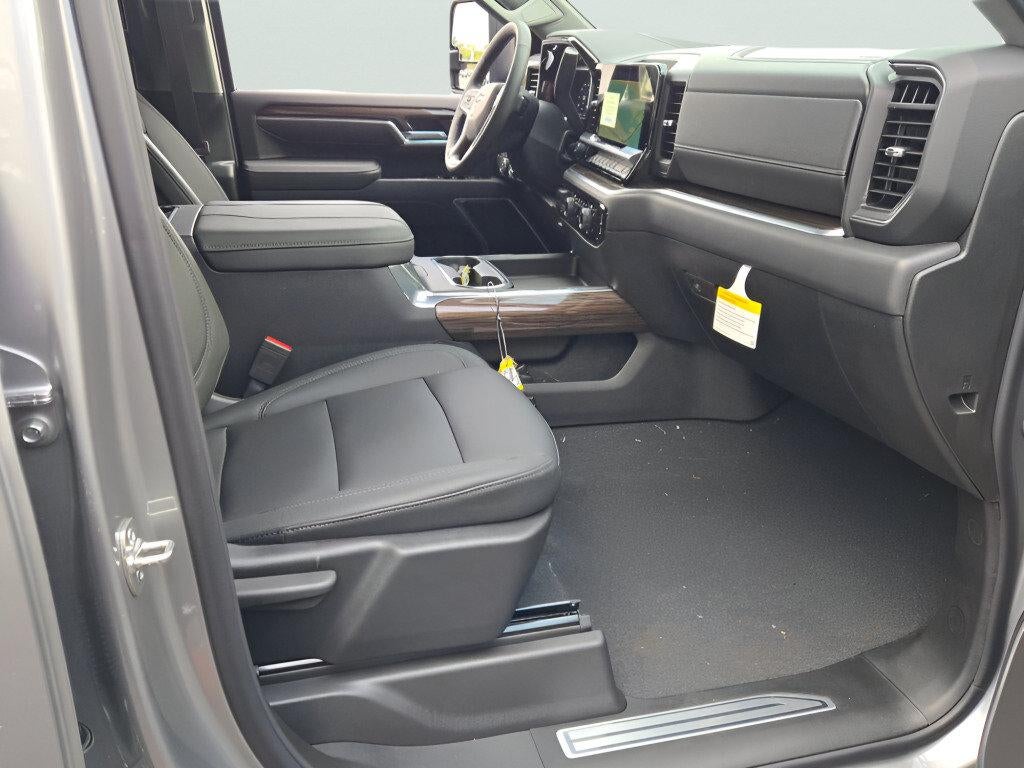 2026 Chevrolet Silverado 2500 HD Crew Cab Standard Box 4-Wheel Drive LT