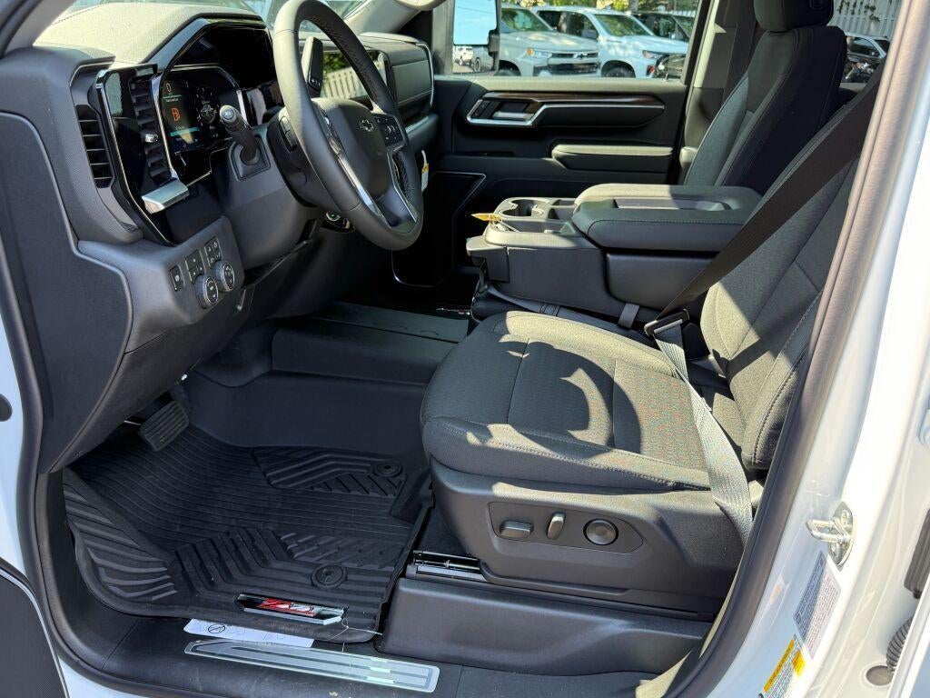 2026 Chevrolet Silverado 2500 HD Crew Cab Standard Box 4-Wheel Drive LT