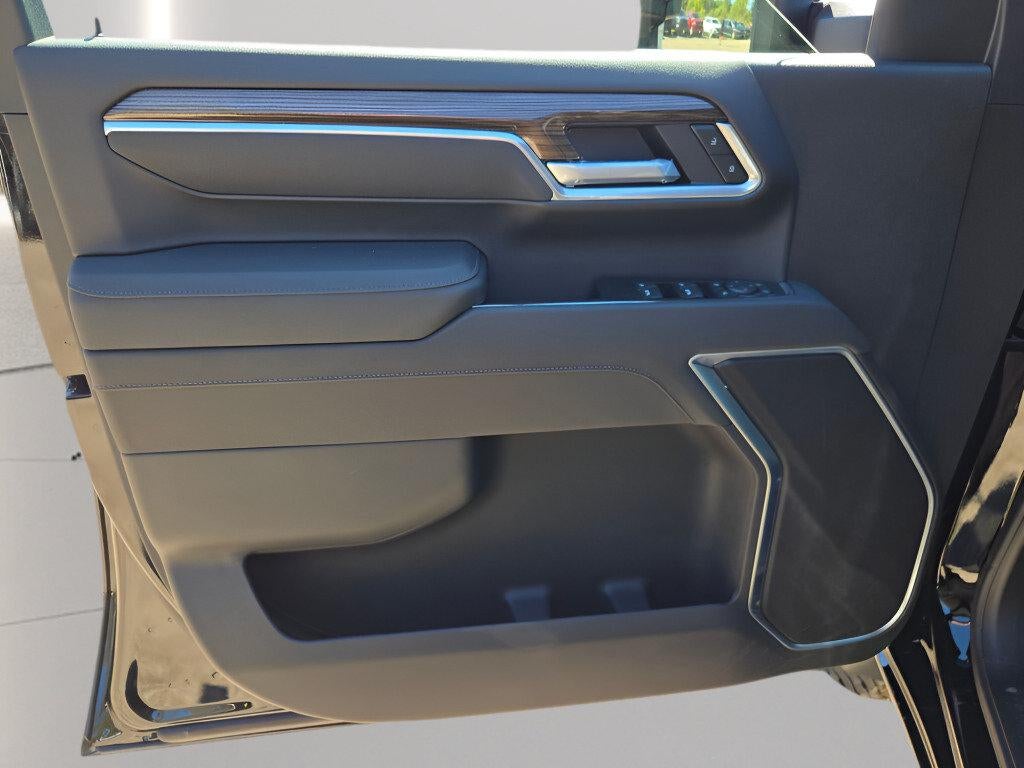 2026 Chevrolet Silverado 2500 HD Crew Cab Standard Box 4-Wheel Drive LT