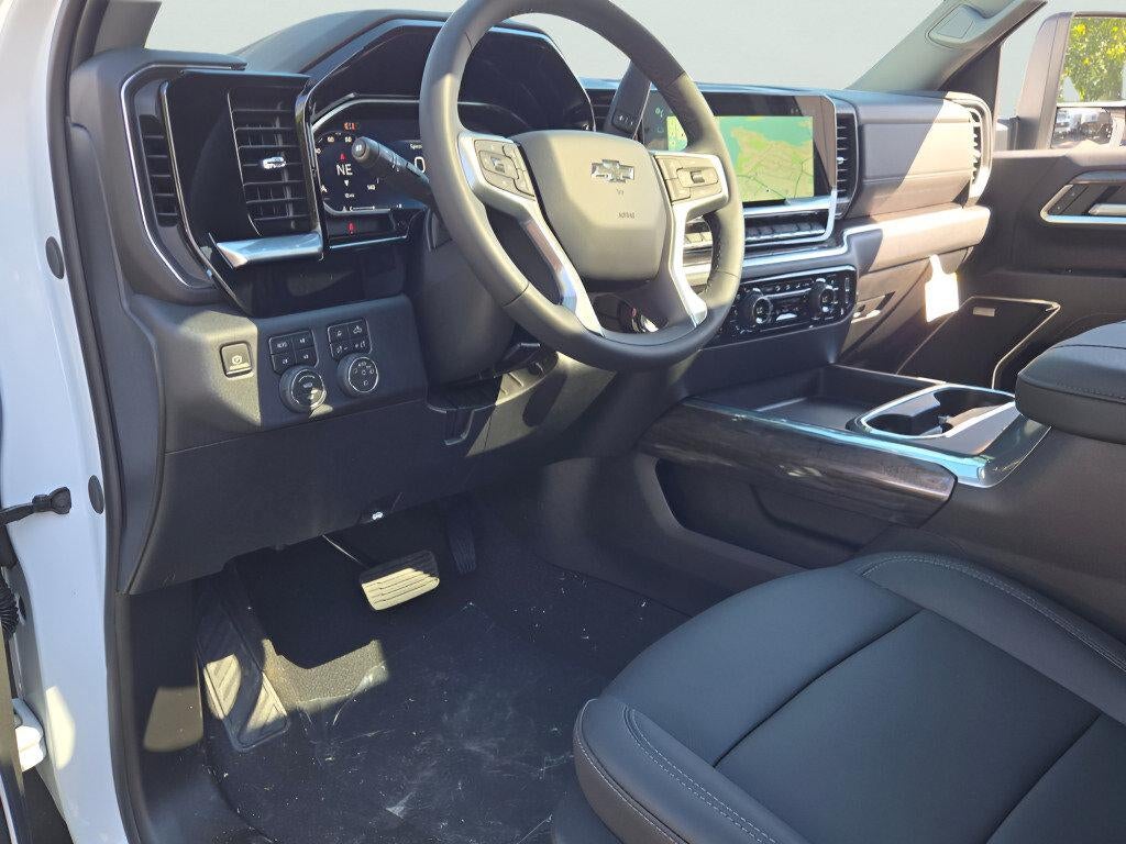 2026 Chevrolet Silverado 2500 HD Crew Cab Standard Box 4-Wheel Drive LTZ