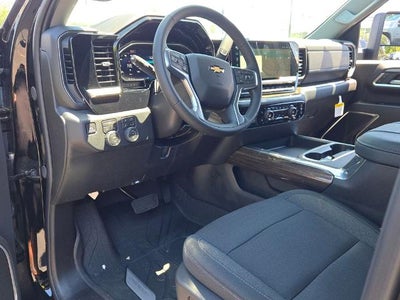 2026 Chevrolet Silverado 3500 HD Crew Cab Long Box 4-Wheel Drive LT