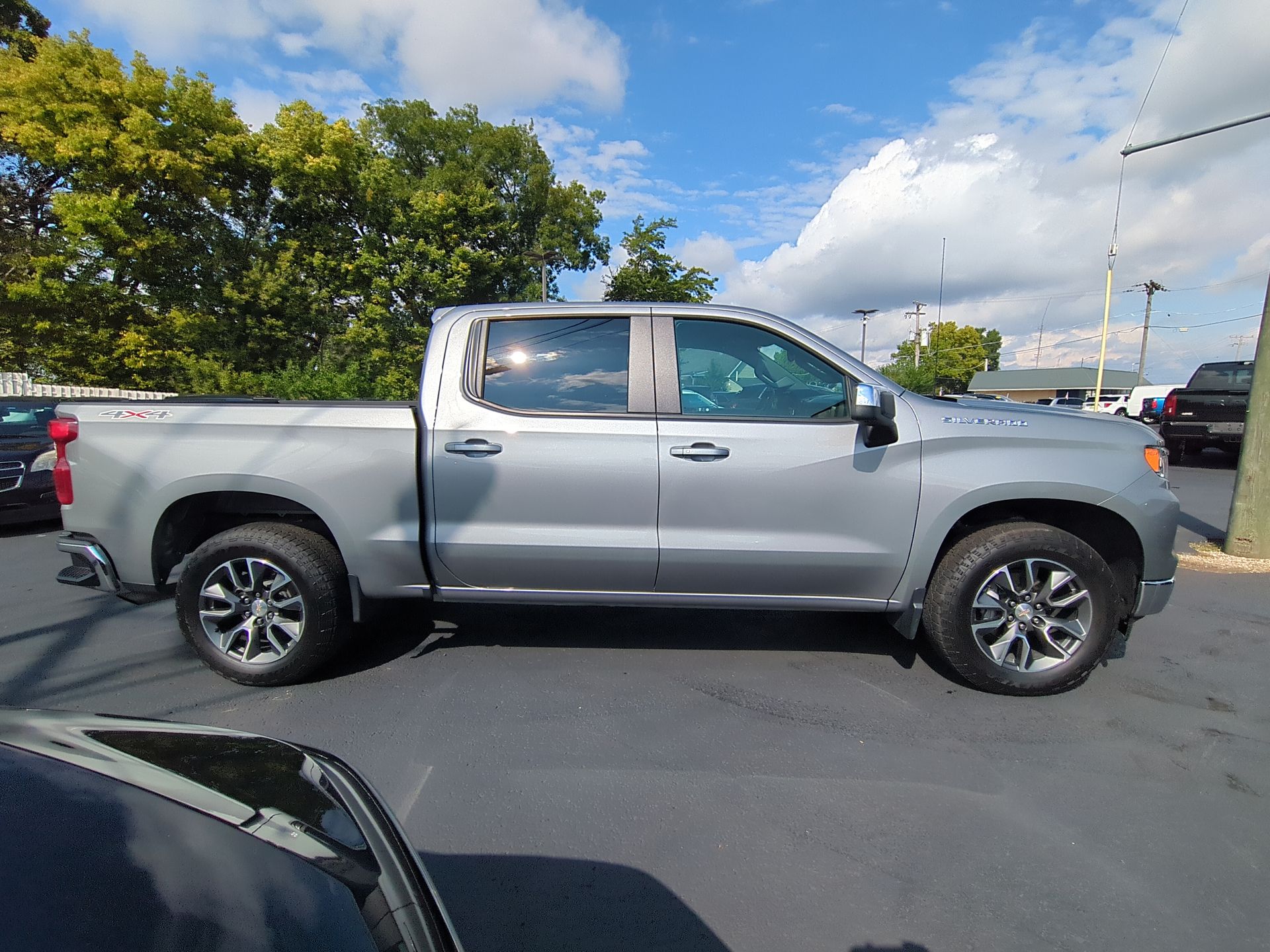 2024 Chevrolet Silverado 1500 LT (2FL)