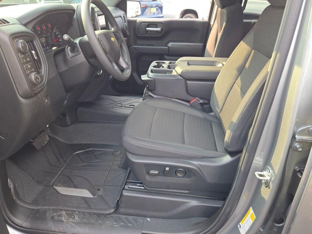 2026 Chevrolet Silverado 1500 Crew Cab Standard Box 4-Wheel Drive Custom