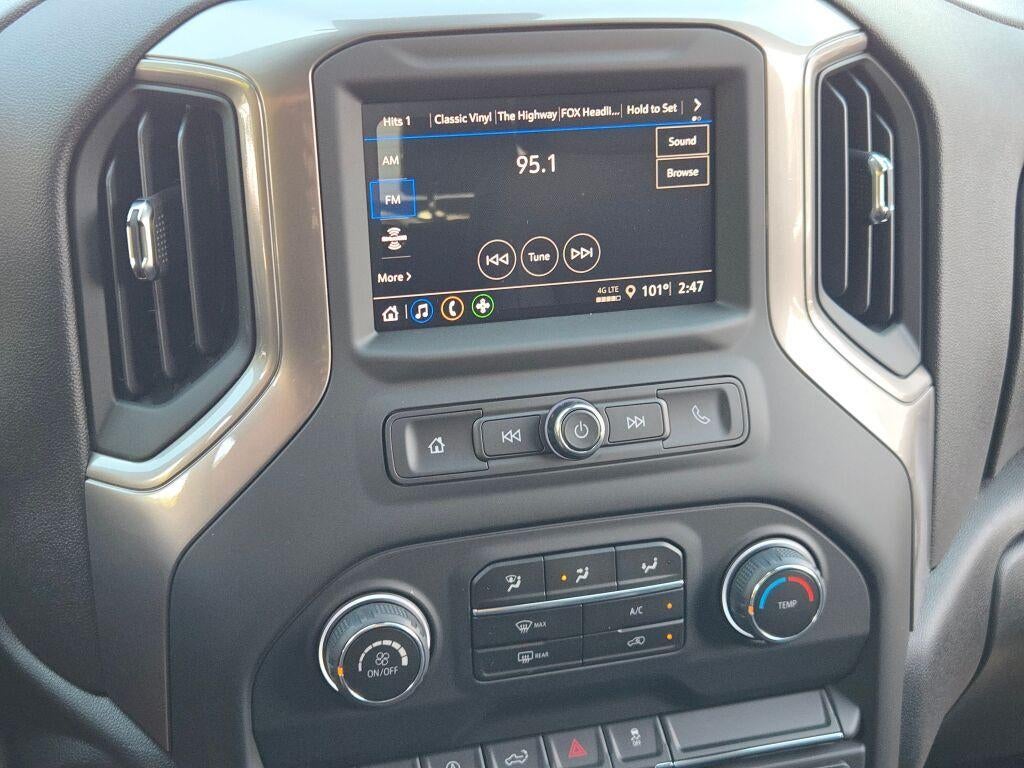 2026 Chevrolet Silverado 1500 Crew Cab Standard Box 4-Wheel Drive Custom