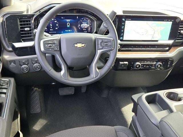 2026 Chevrolet Silverado 1500 Crew Cab Short Box 4-Wheel Drive LT 2FL