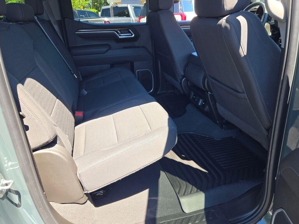 2025 Chevrolet Silverado 1500 LT (2FL)