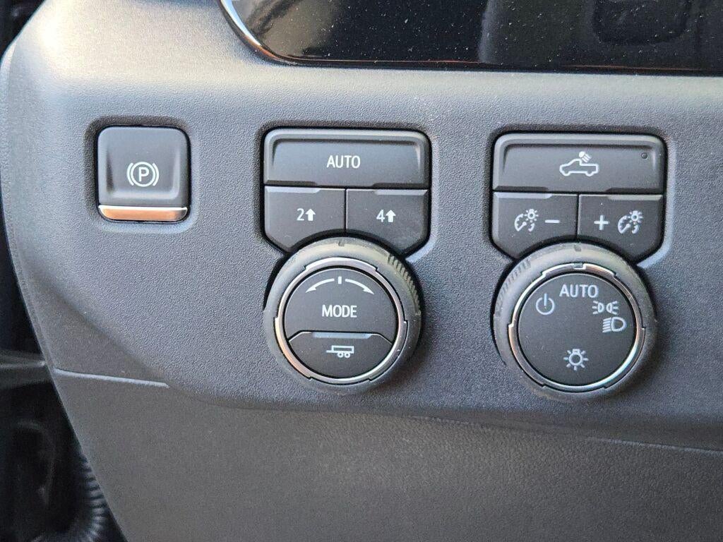2026 Chevrolet Silverado 1500 Crew Cab Short Box 4-Wheel Drive LT 2FL