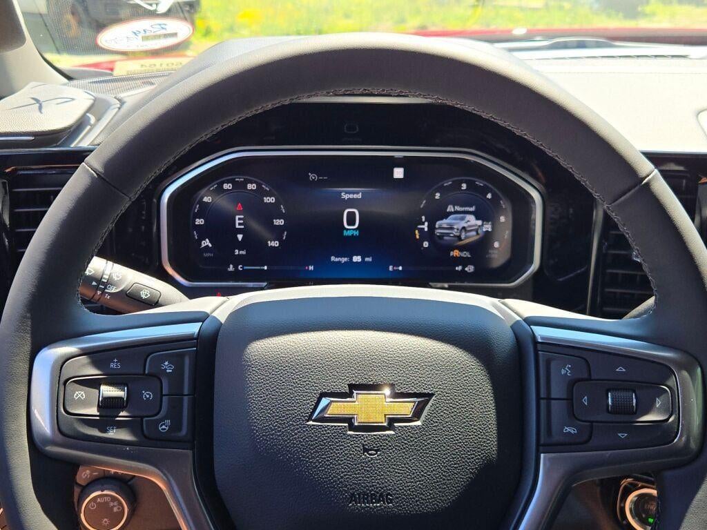 2026 Chevrolet Silverado 1500 Crew Cab Short Box 4-Wheel Drive LT 2FL