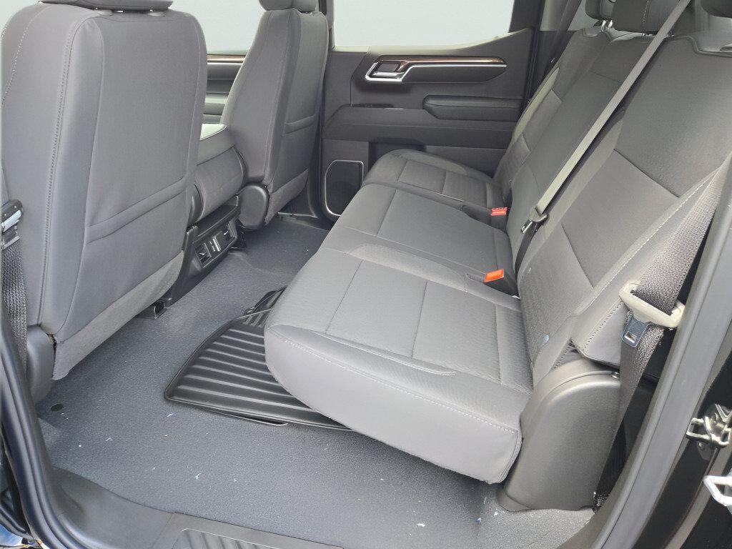 2026 Chevrolet Silverado 1500 Crew Cab Short Box 4-Wheel Drive LT 2FL