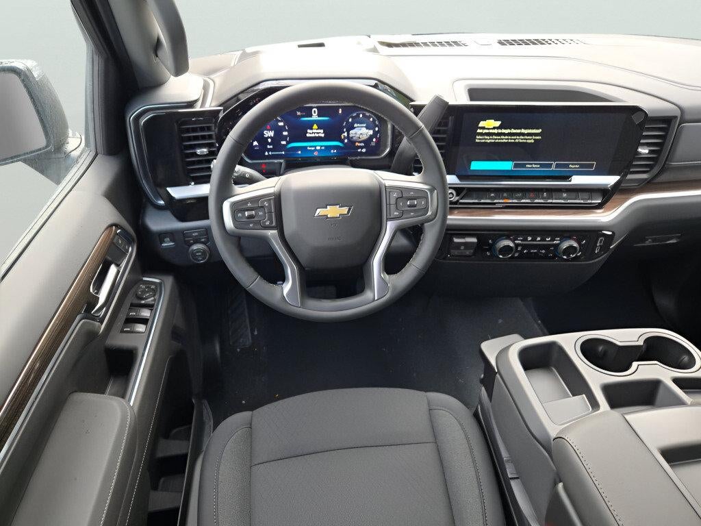 2026 Chevrolet Silverado 1500 Crew Cab Short Box 4-Wheel Drive LT 2FL