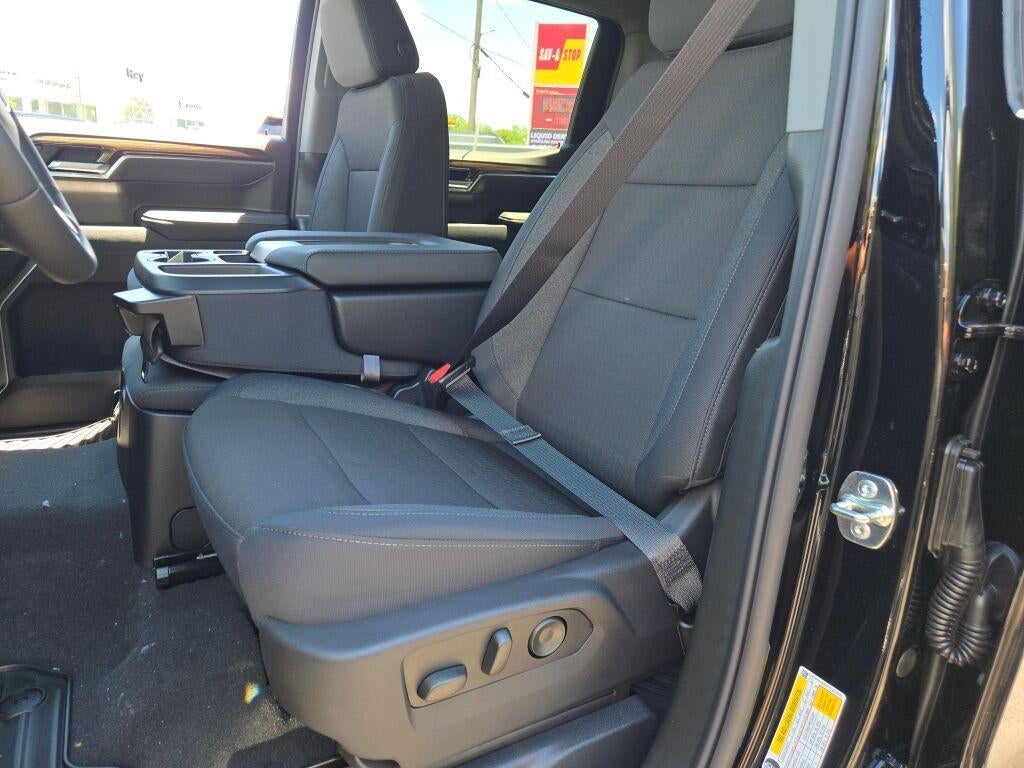 2026 Chevrolet Silverado 1500 Crew Cab Short Box 4-Wheel Drive LT 2FL