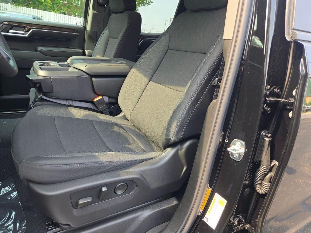 2026 Chevrolet Silverado 1500 Crew Cab Short Box 4-Wheel Drive LT 2FL