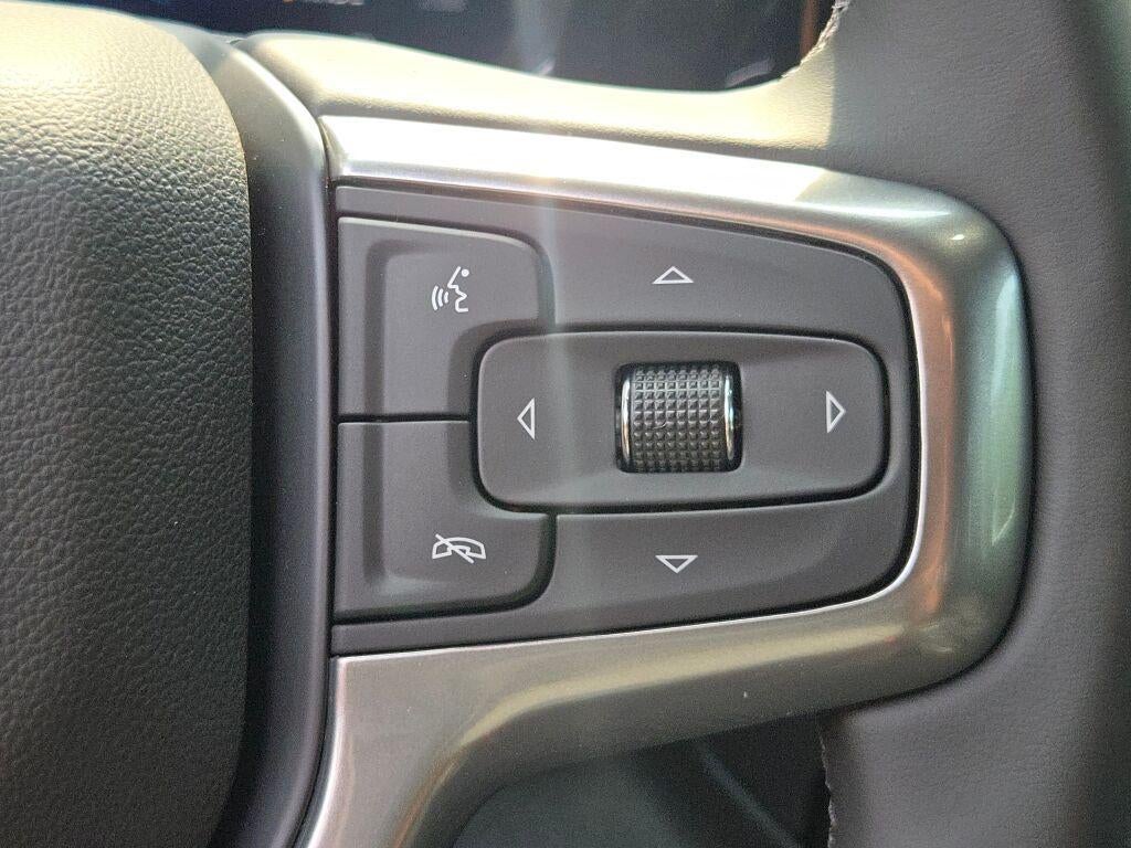 2026 Chevrolet Silverado 1500 Crew Cab Short Box 4-Wheel Drive LT 2FL