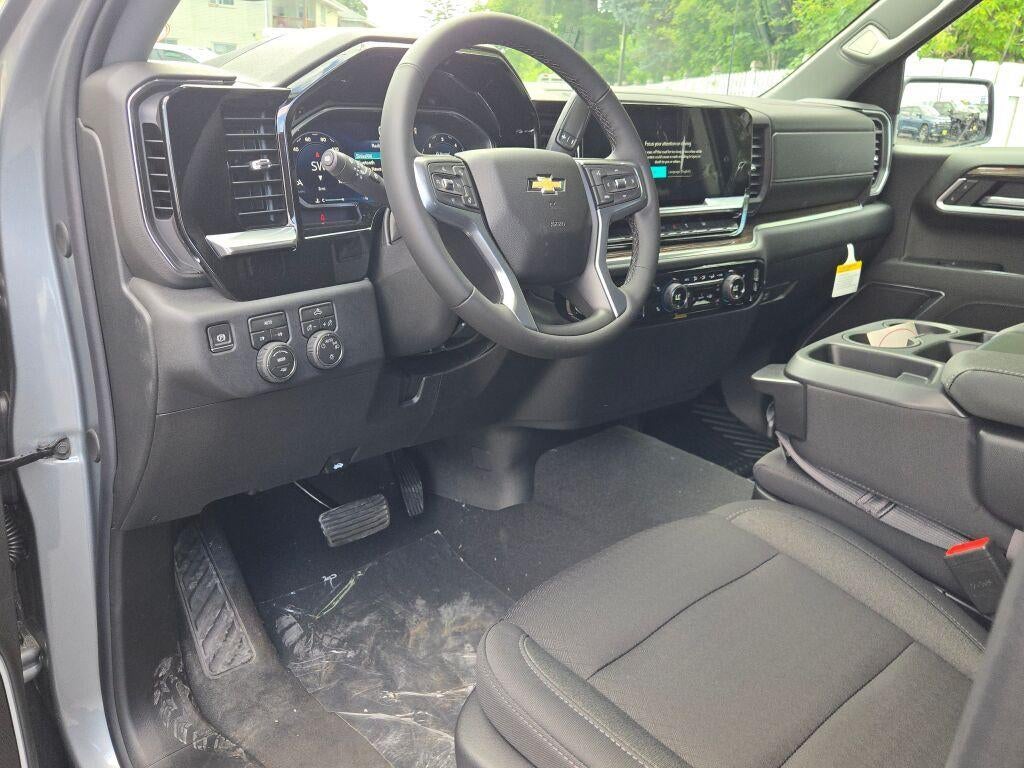 2026 Chevrolet Silverado 1500 Crew Cab Short Box 4-Wheel Drive LT 2FL