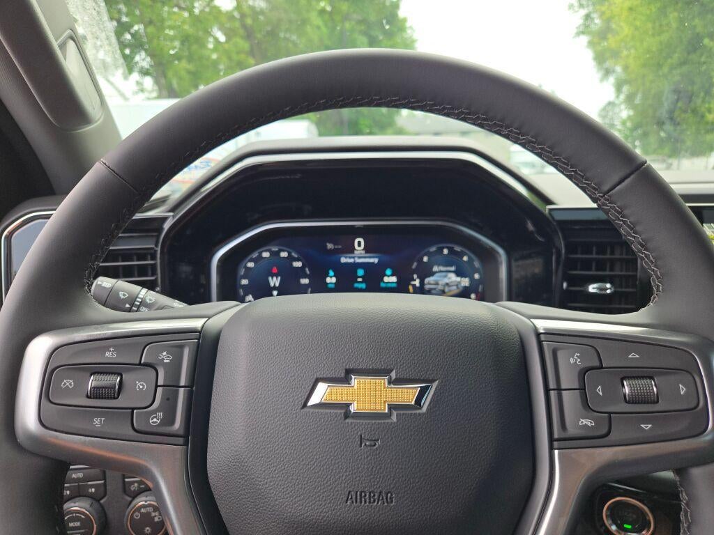 2026 Chevrolet Silverado 1500 Crew Cab Short Box 4-Wheel Drive LT 2FL