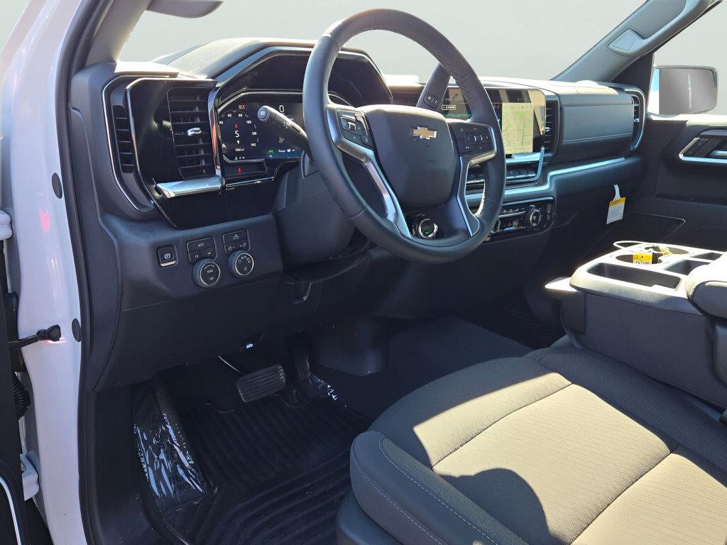 2026 Chevrolet Silverado 1500 Crew Cab Short Box 4-Wheel Drive LT 2FL