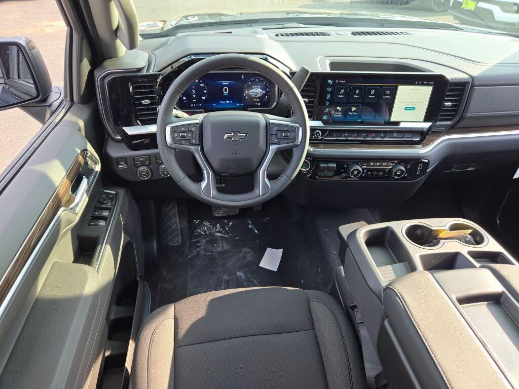 2026 Chevrolet Silverado 1500 Crew Cab Short Box 4-Wheel Drive RST