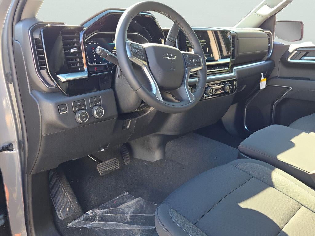 2026 Chevrolet Silverado 1500 Crew Cab Short Box 4-Wheel Drive RST