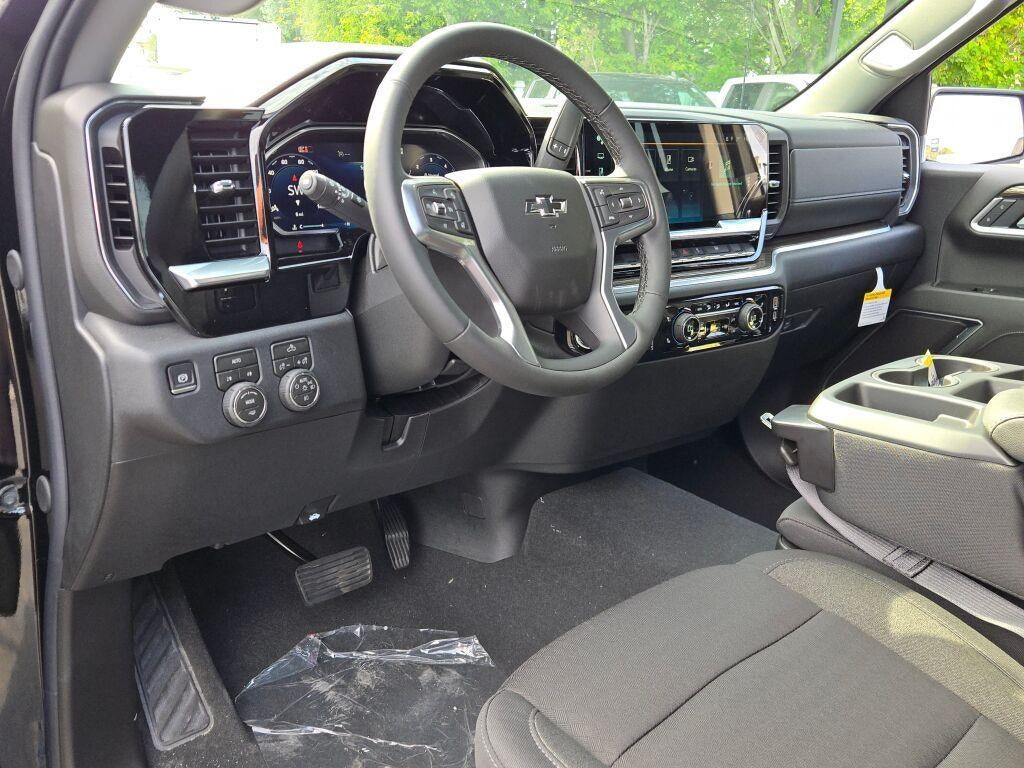 2026 Chevrolet Silverado 1500 Crew Cab Short Box 4-Wheel Drive RST