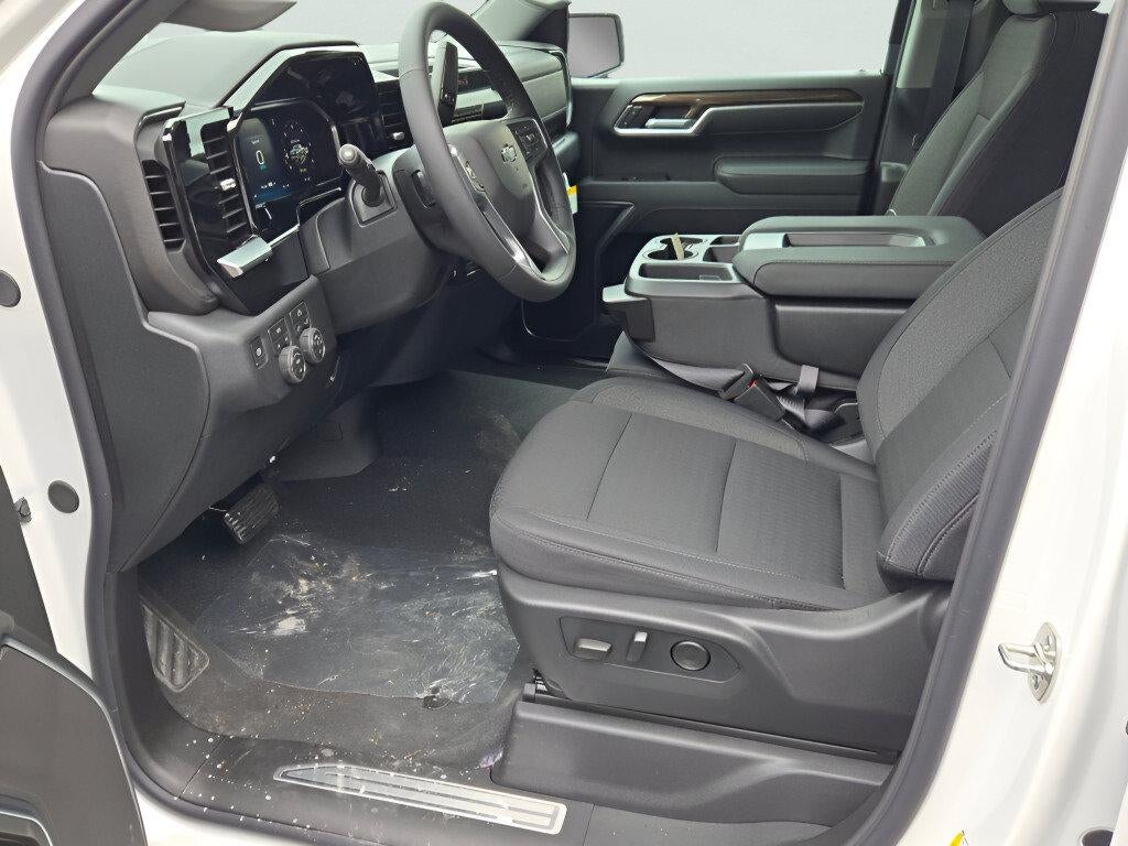 2026 Chevrolet Silverado 1500 Crew Cab Short Box 4-Wheel Drive RST