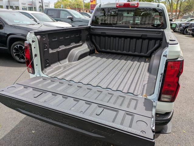 2026 Chevrolet Colorado Crew Cab Short Box 4-Wheel Drive Work Truck