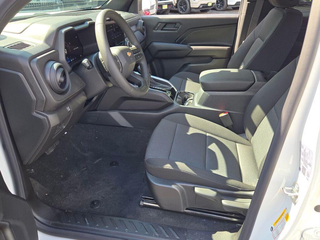 2026 Chevrolet Colorado Crew Cab Short Box 4-Wheel Drive Work Truck