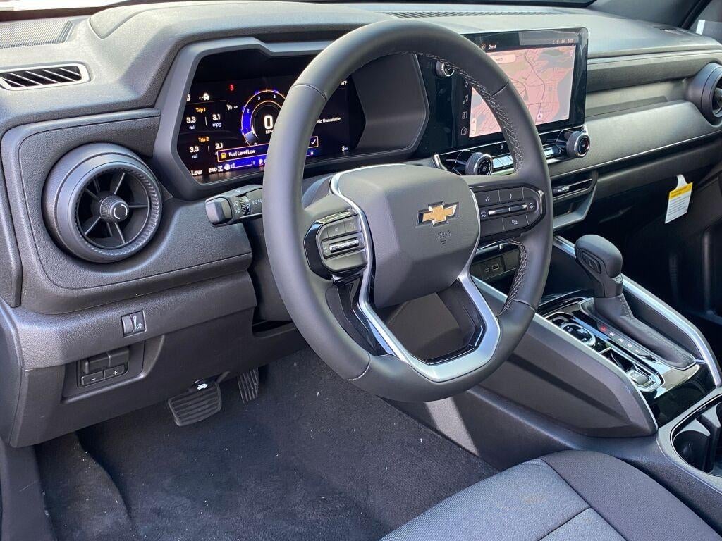 2026 Chevrolet Colorado Crew Cab Short Box 4-Wheel Drive Work Truck