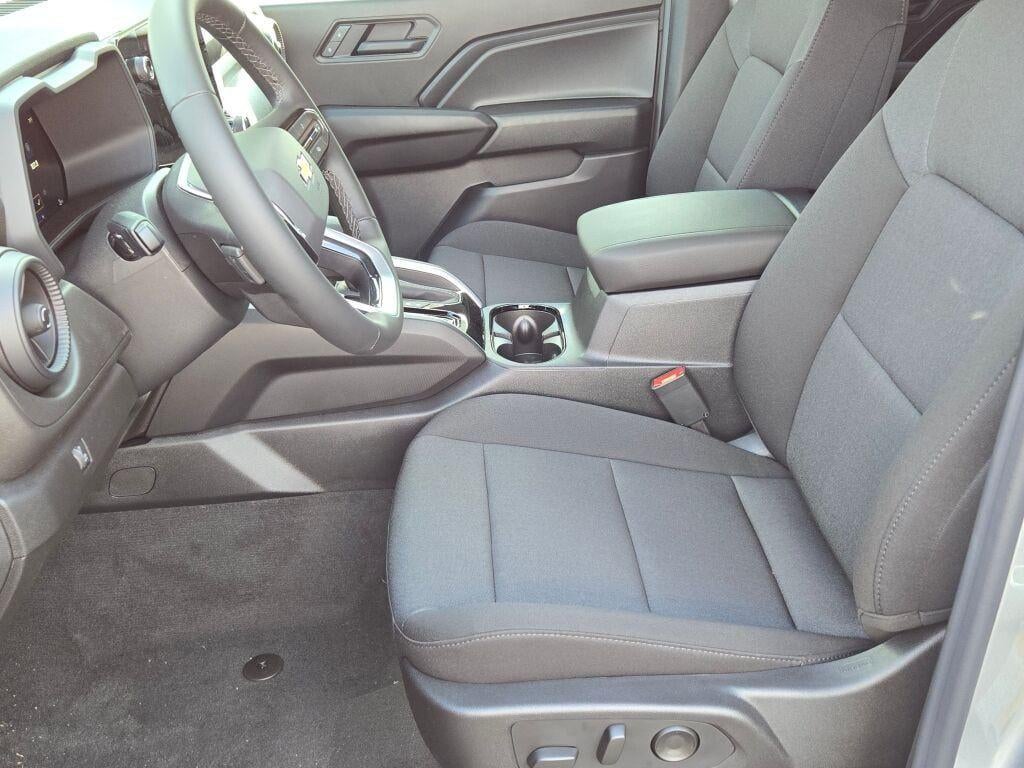 2026 Chevrolet Colorado Crew Cab Short Box 4-Wheel Drive Work Truck