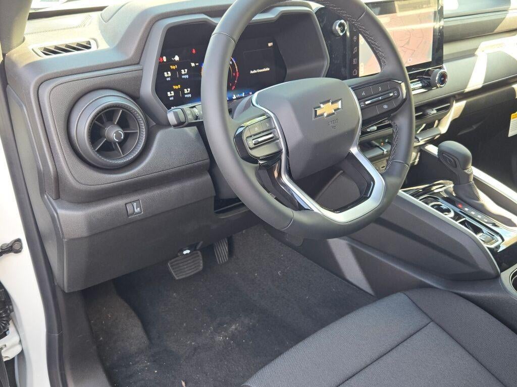 2026 Chevrolet Colorado Crew Cab Short Box 4-Wheel Drive Work Truck
